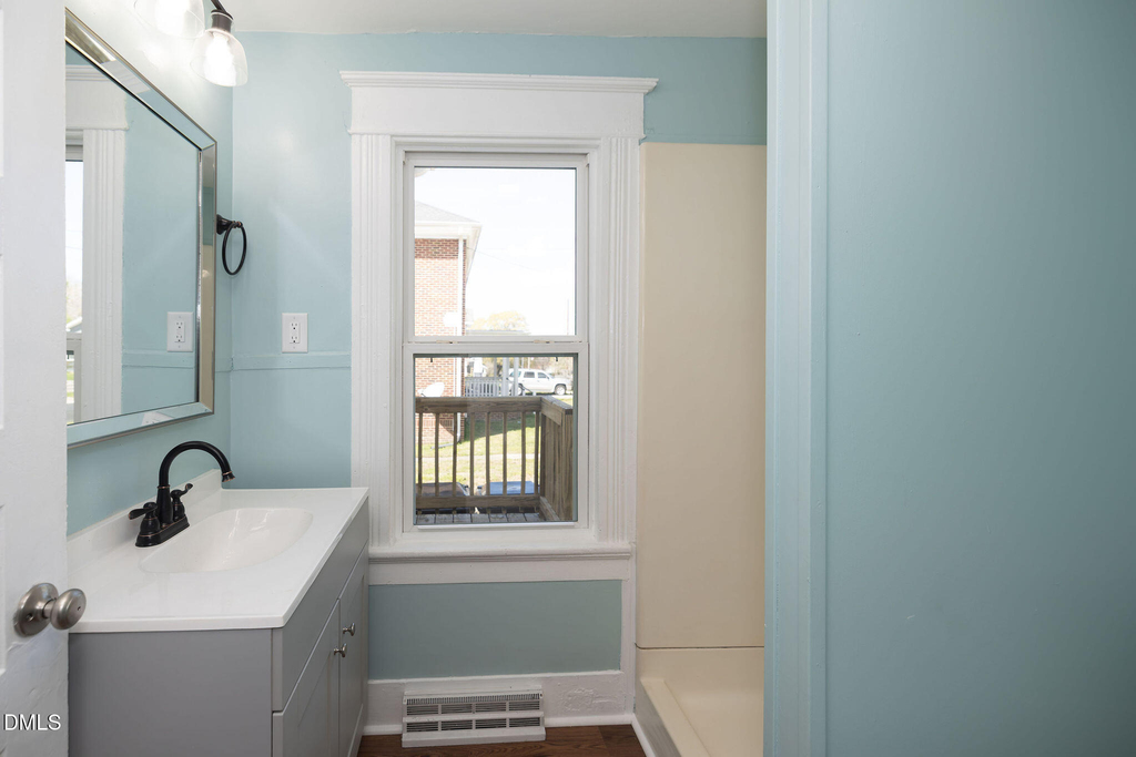 805 S Broad Street - Photo 14
