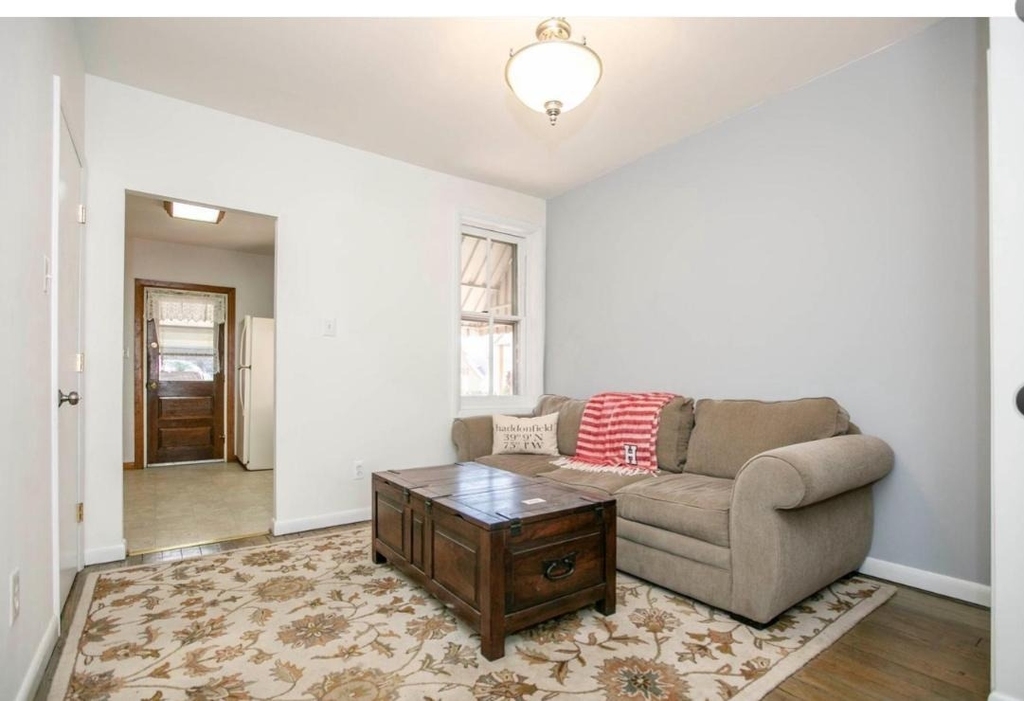 122 Fowler Avenue - Photo 2