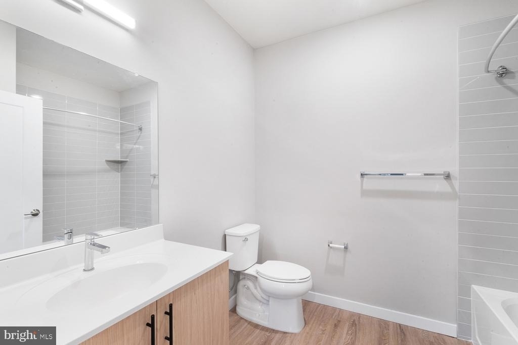 400 E Oak Avenue - Photo 11