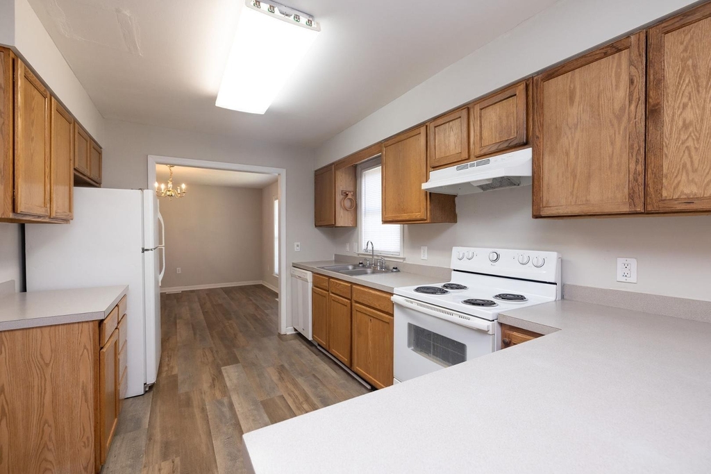 5631 Preston Loop - Photo 11