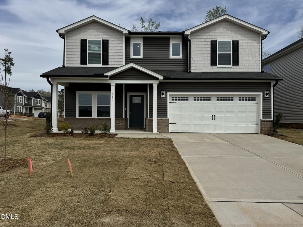 101 Klamath Drive - Photo 0