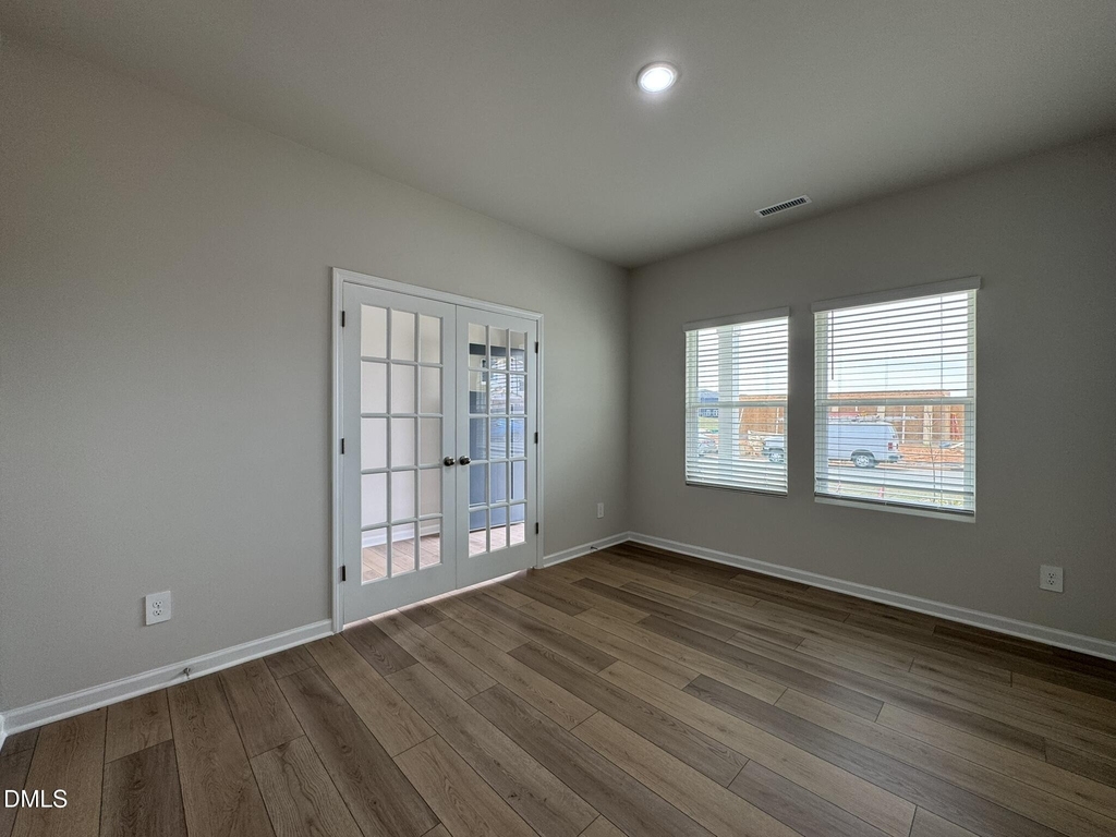 101 Klamath Drive - Photo 2