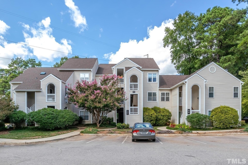 6020 Winterpointe Lane - Photo 2