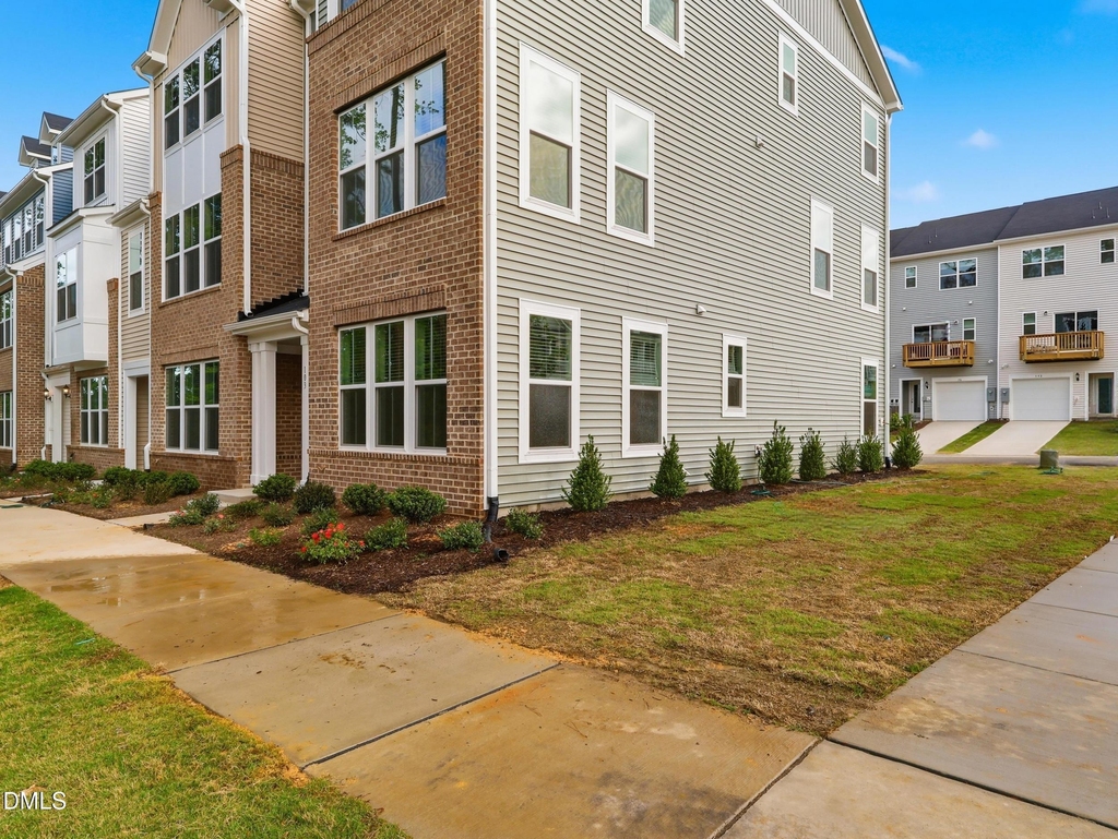 103 Frosted Iris Lane - Photo 28