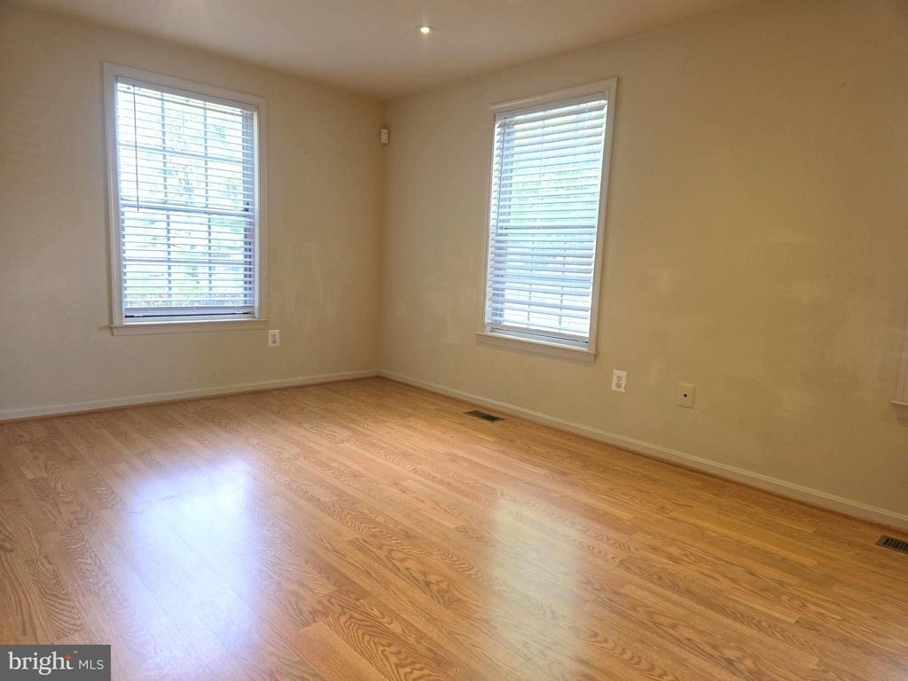 14601 Devereaux Terrace - Photo 2