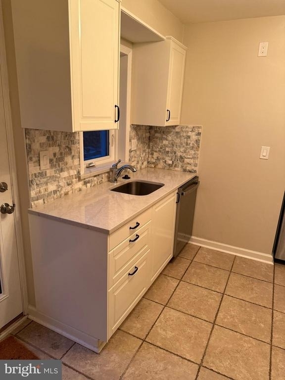 5226 Elliott Road - Photo 10