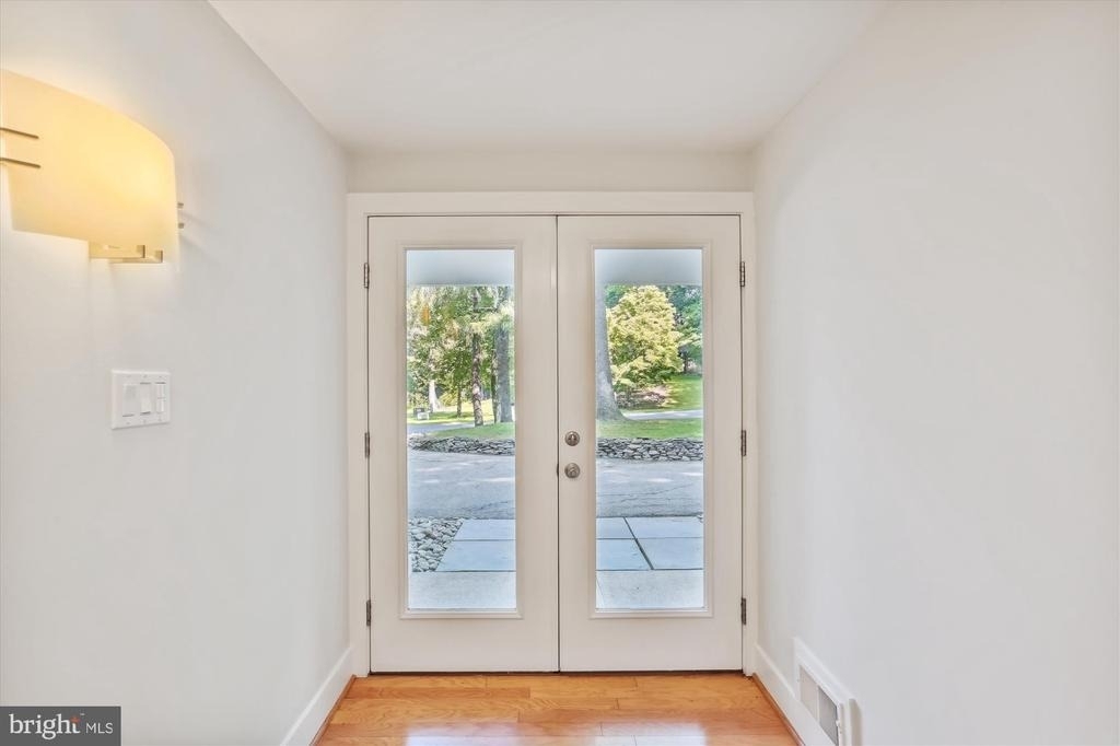 8206 Stone Trail Drive - Photo 2