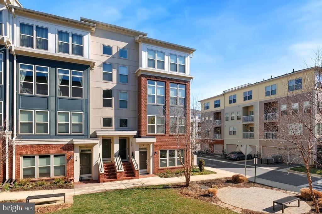 123 Copley Circle - Photo 1