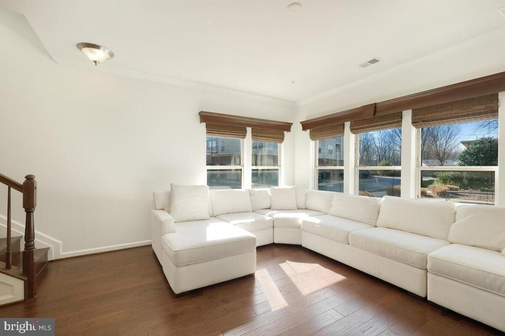 123 Copley Circle - Photo 4