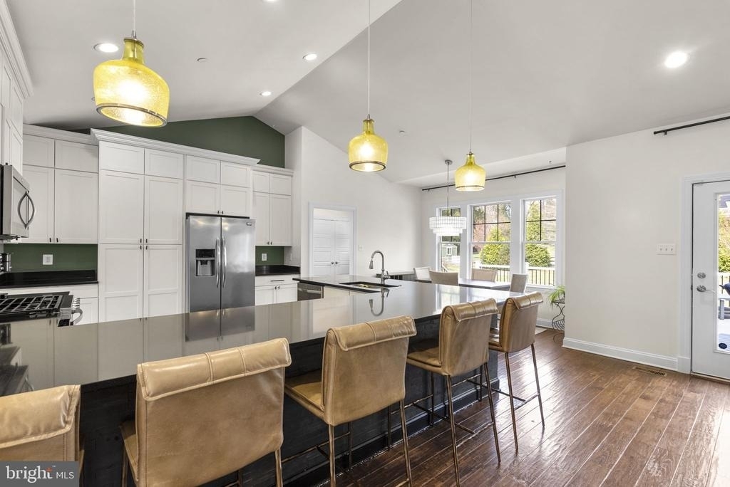 17601 Crystal Spring Terrace - Photo 8