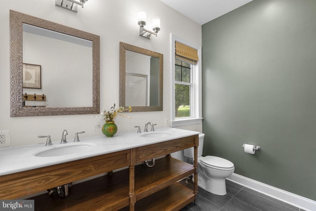 17601 Crystal Spring Terrace - Photo 21