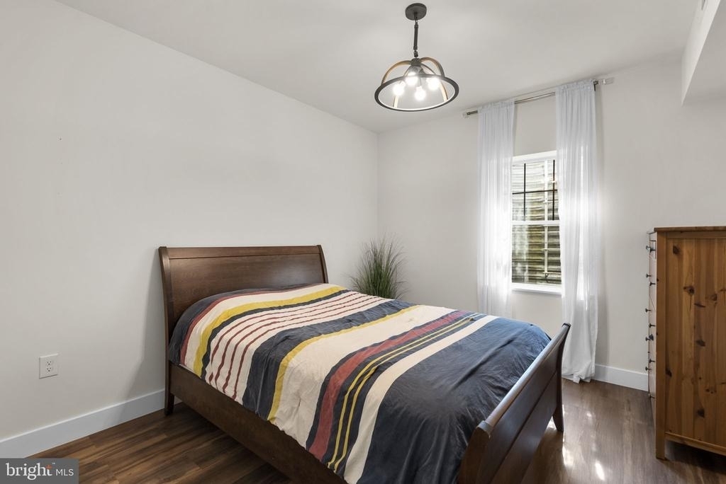 17601 Crystal Spring Terrace - Photo 36