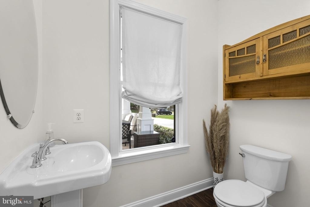 17601 Crystal Spring Terrace - Photo 16