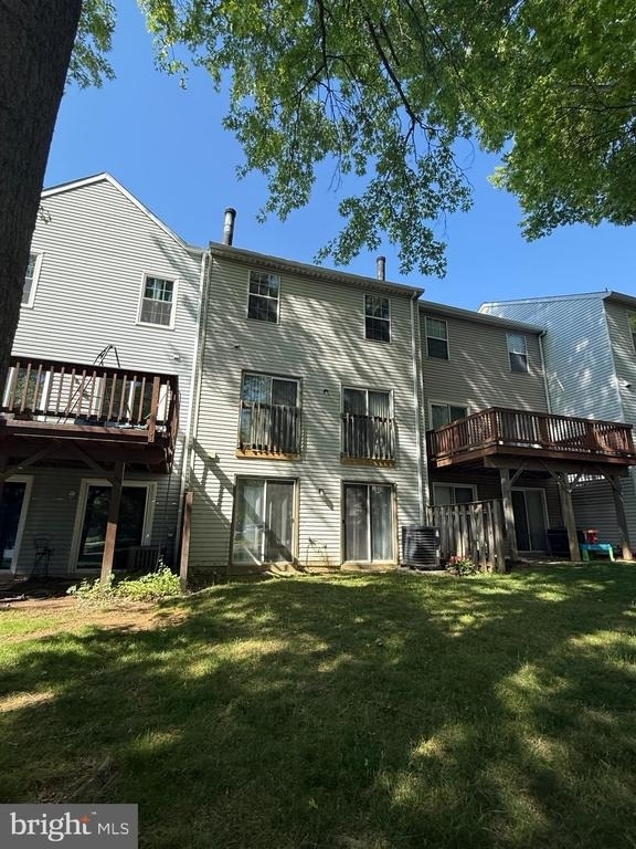 4711 Leyden Way - Photo 12