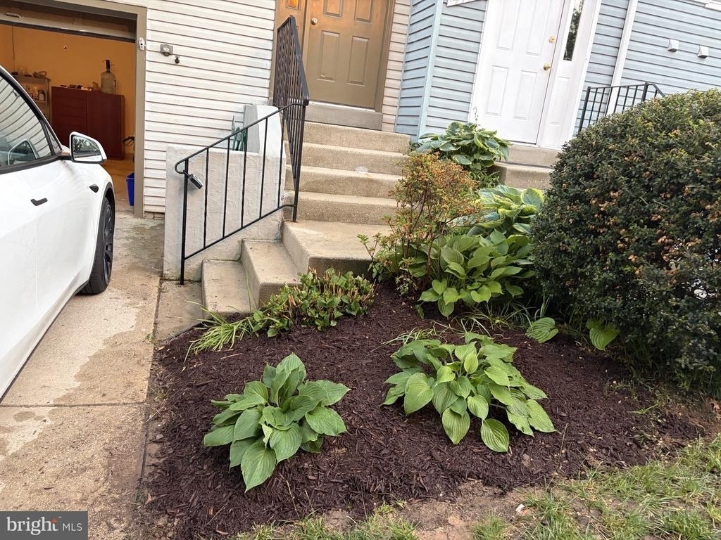 4711 Leyden Way - Photo 20