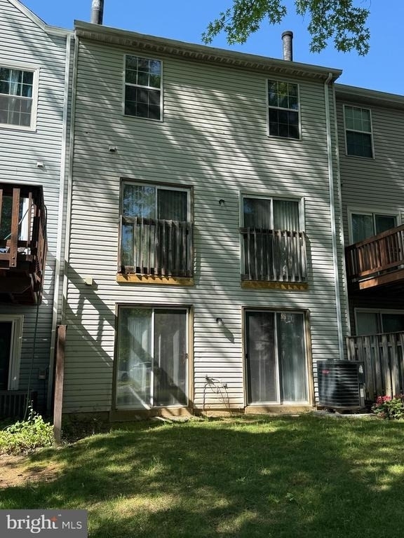 4711 Leyden Way - Photo 11