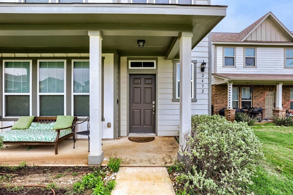 2432 Berryville Ln - Photo 0