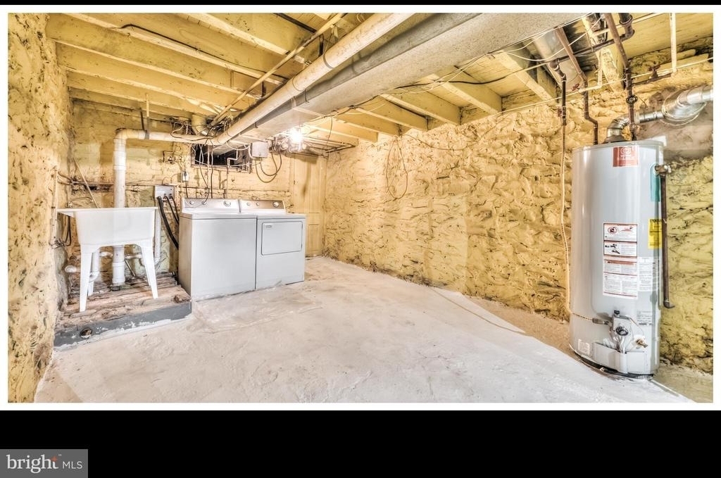 1209 S Ellwood Avenue - Photo 28
