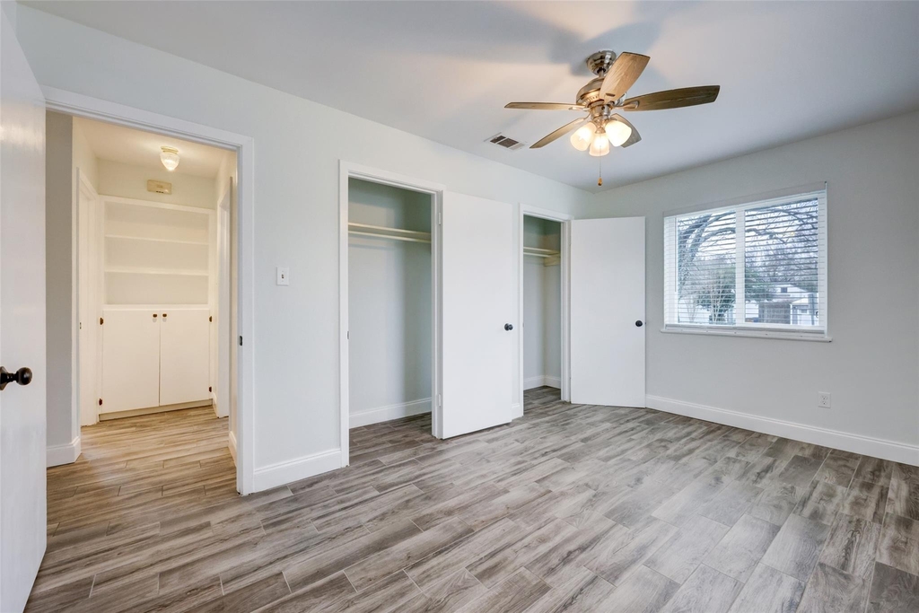 2701 St Edwards Cres - Photo 9