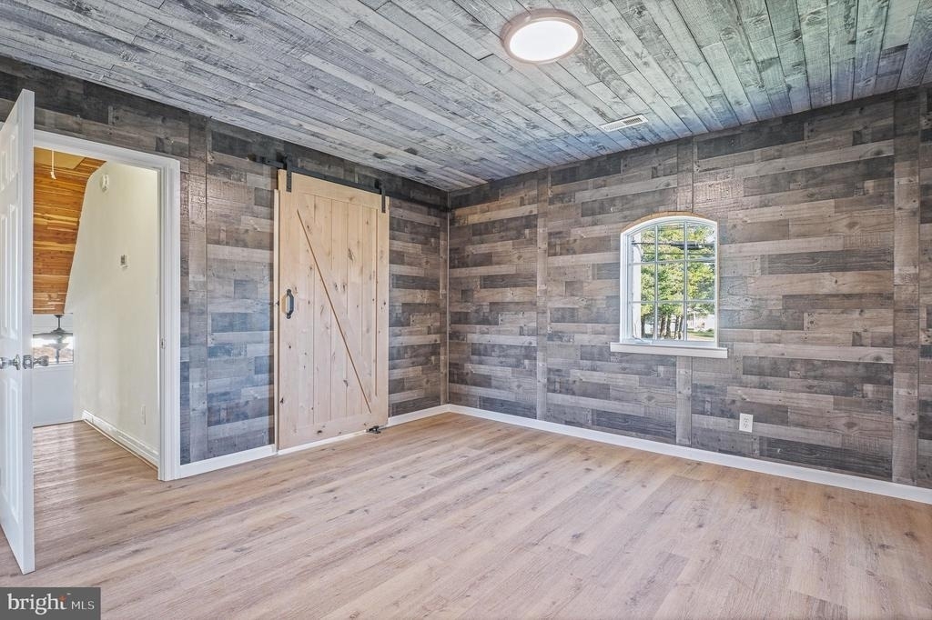 312 Hammonds Ferry - Photo 32