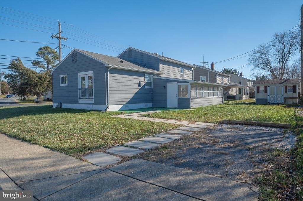 312 Hammonds Ferry - Photo 1