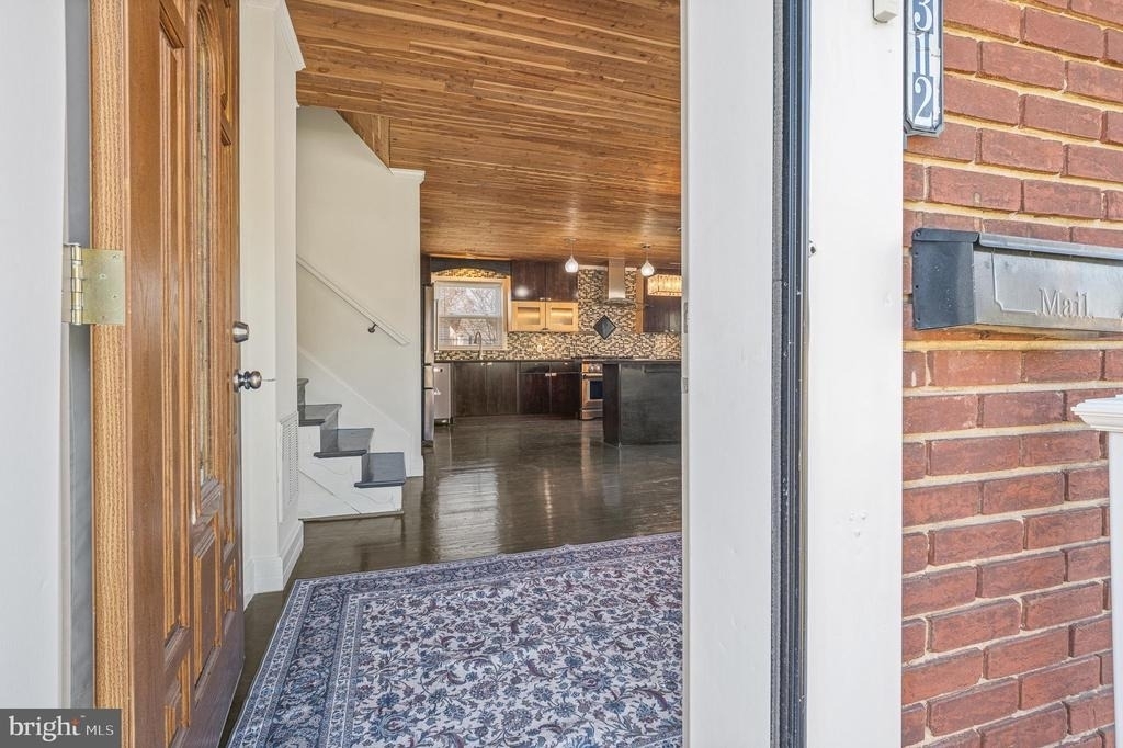 312 Hammonds Ferry - Photo 9