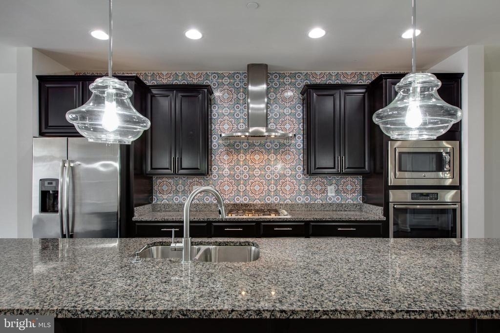 7311 Taylors Hill Lane - Photo 8