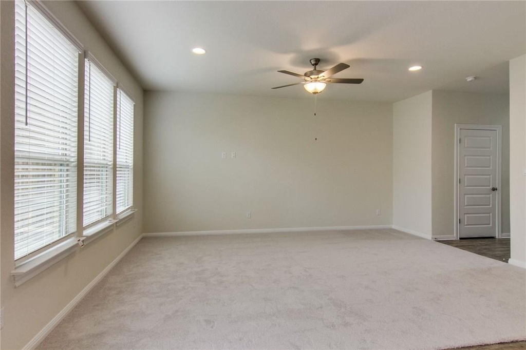 15912 Windroot St - Photo 8