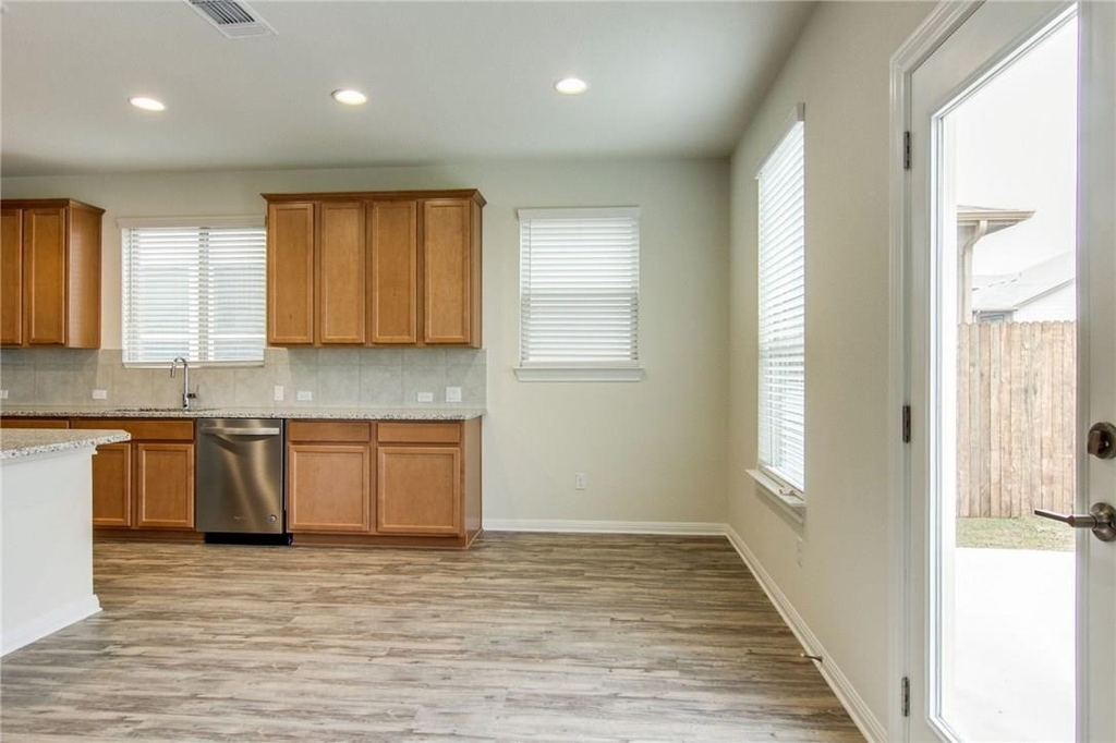 15912 Windroot St - Photo 14
