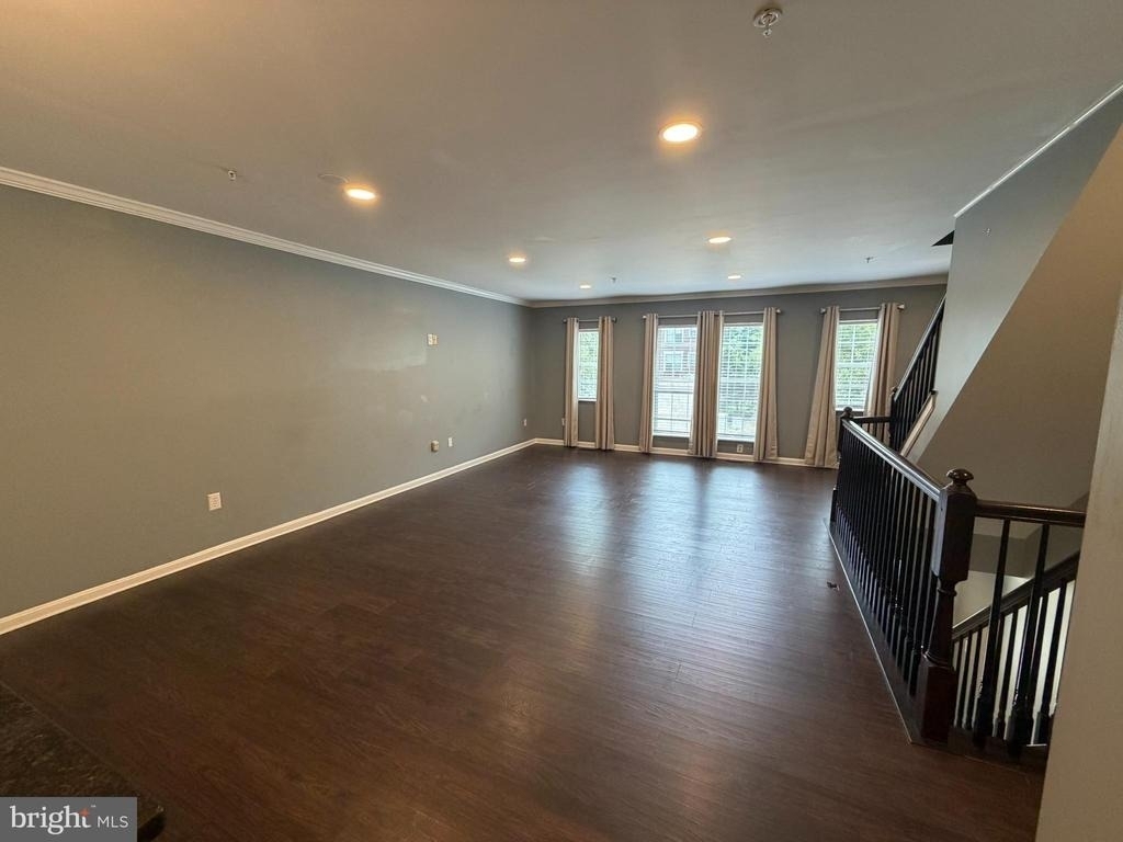 2251 Commissary Circle - Photo 11