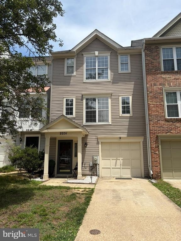 2251 Commissary Circle - Photo 27