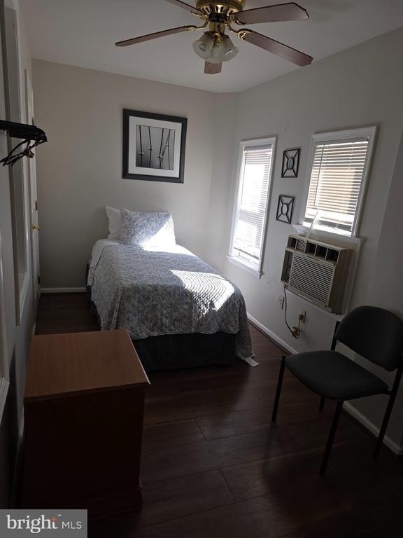 302 W 23rd Street - Photo 8