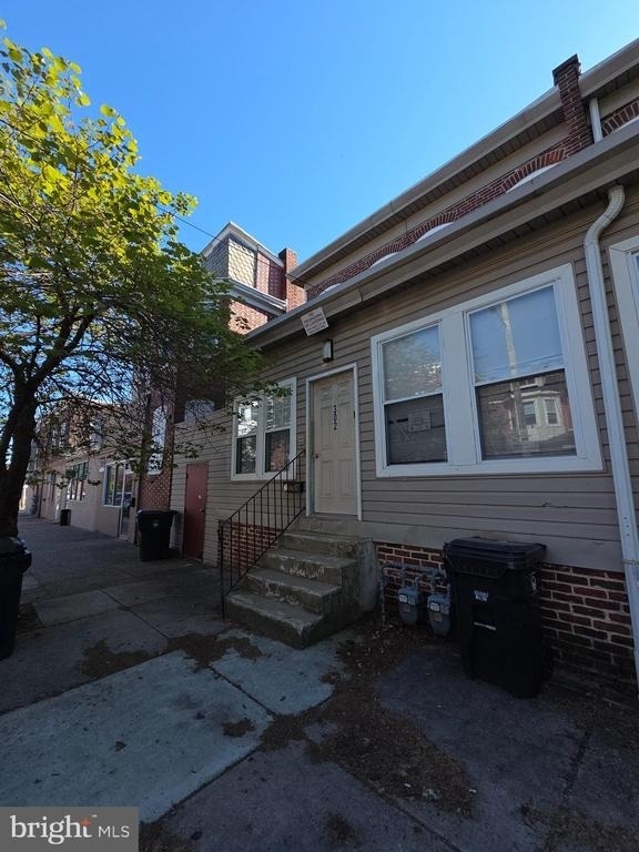 302 W 23rd Street - Photo 1