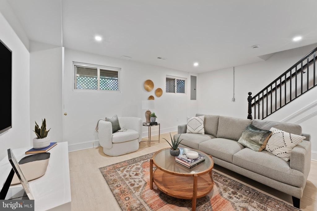 1317 Rittenhouse Street Nw - Photo 9
