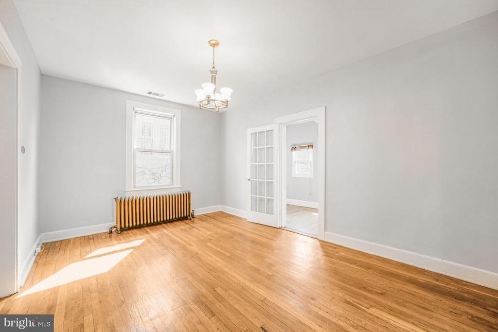 3216 22nd Street Ne - Photo 4