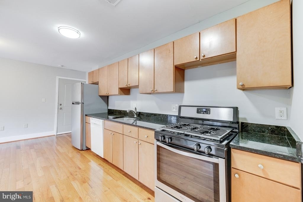 61 Forrester Street Sw - Photo 6