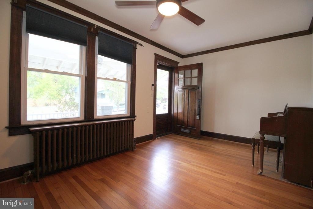 2417 Otis Street Ne - Photo 1