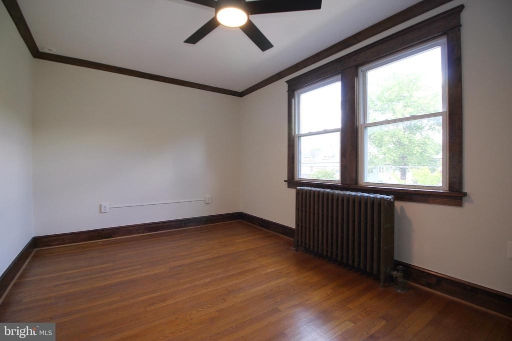 2417 Otis Street Ne - Photo 10