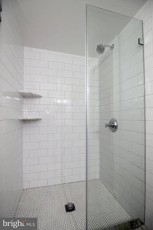 2417 Otis Street Ne - Photo 18