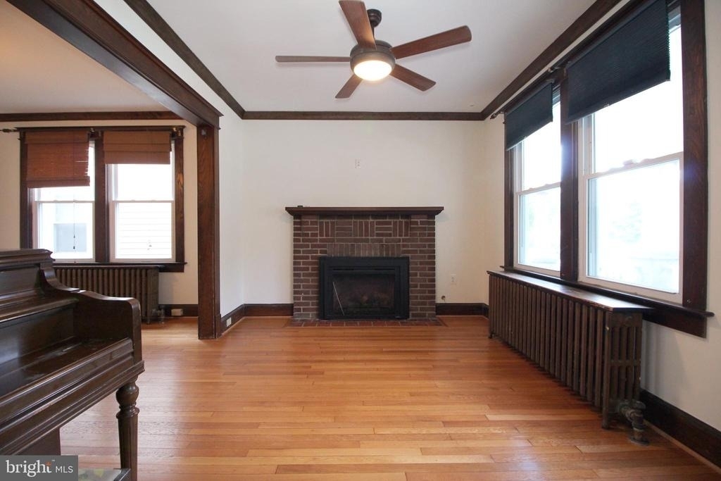 2417 Otis Street Ne - Photo 3