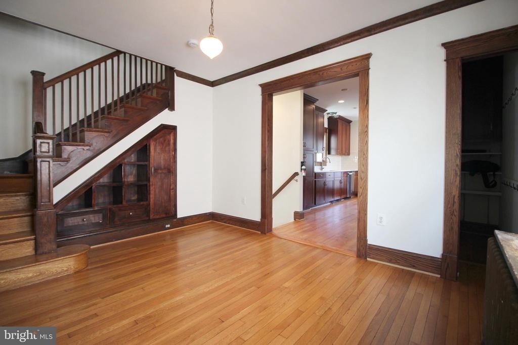 2417 Otis Street Ne - Photo 8