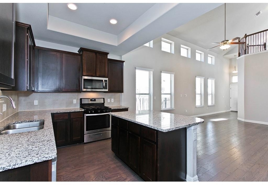 9802 Tanglemede St - Photo 9