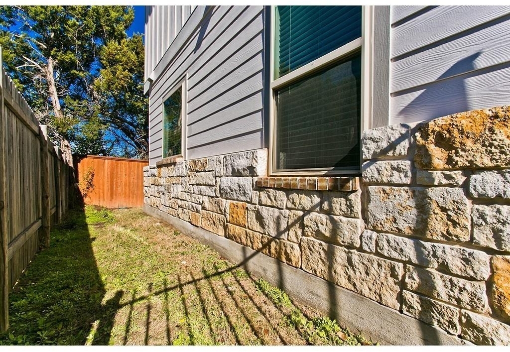 9802 Tanglemede St - Photo 33