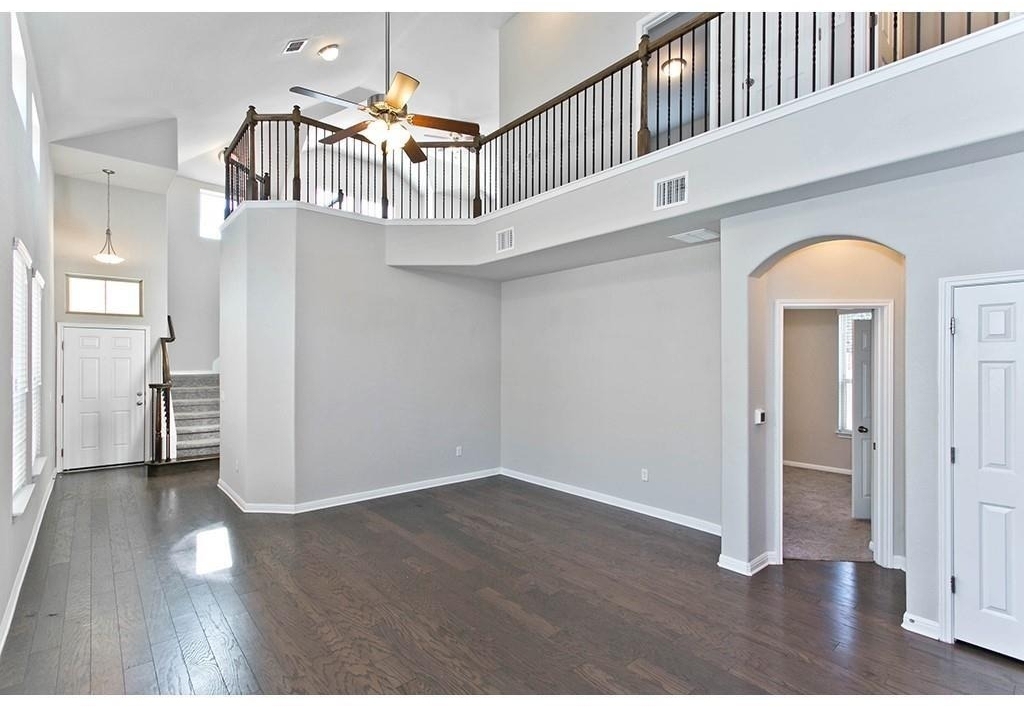 9802 Tanglemede St - Photo 3