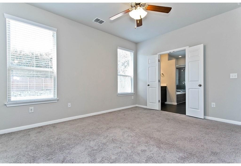 9802 Tanglemede St - Photo 12
