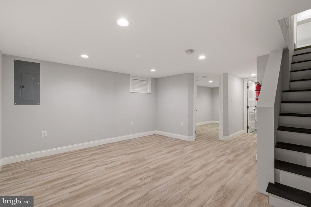 1527 Morris Road Se - Photo 3