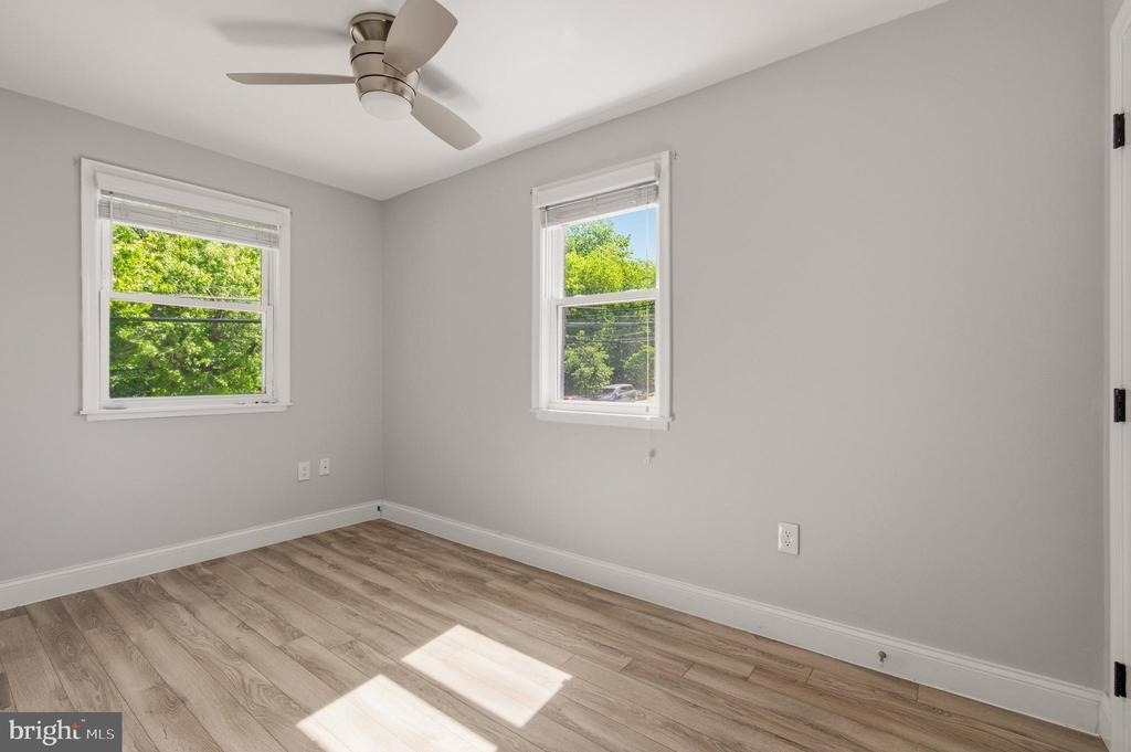 1527 Morris Road Se - Photo 17