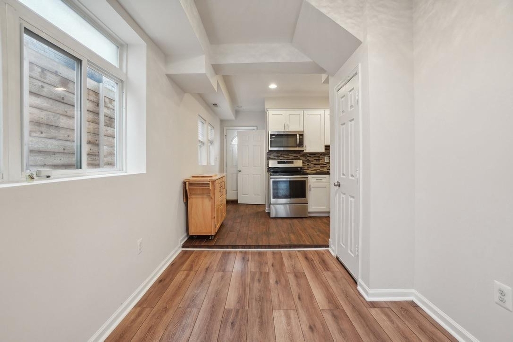2241 Prout Street Se - Photo 4