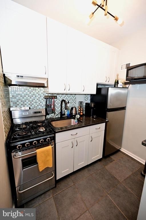 1 Scott Circle Nw - Photo 4