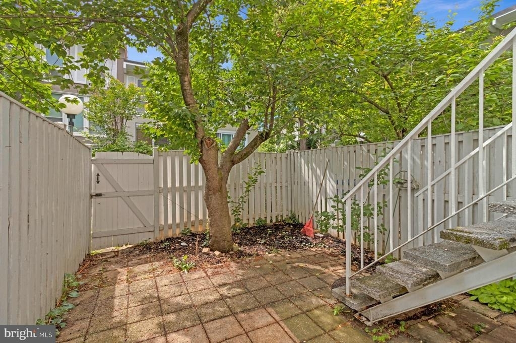 206 G Street Sw - Photo 13